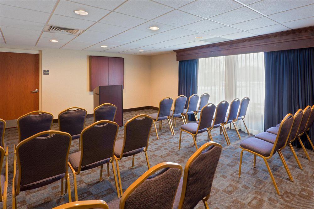 Holiday Inn Express Seaford-Route 13 Facilidades foto